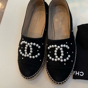 Chanel espadrilles limited edition with pearls size 40 fits 39 in US
